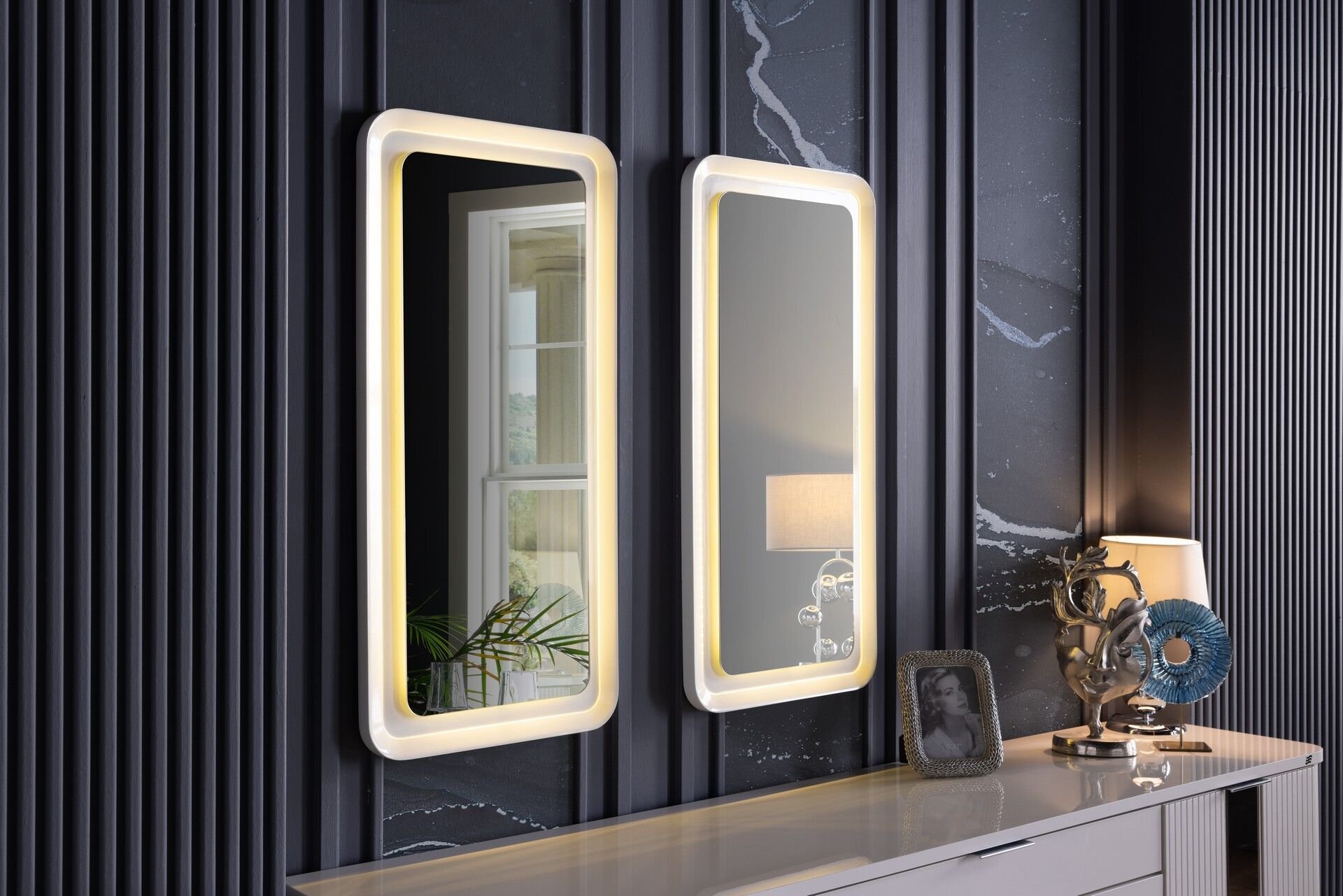 Arena Buffet Mirror