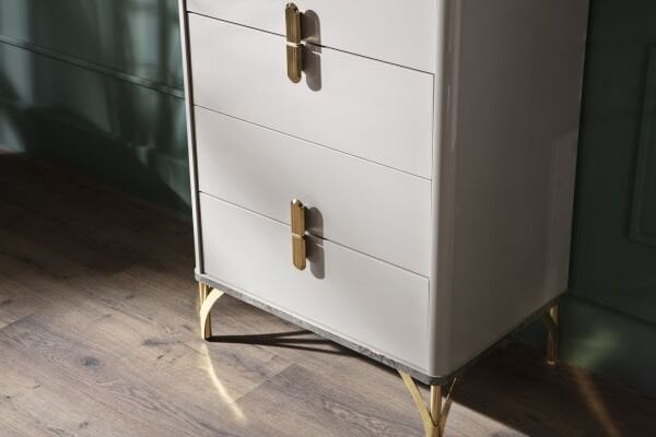Serra Dresser