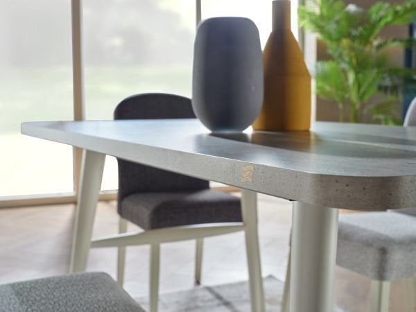 Alya Fixed Table
