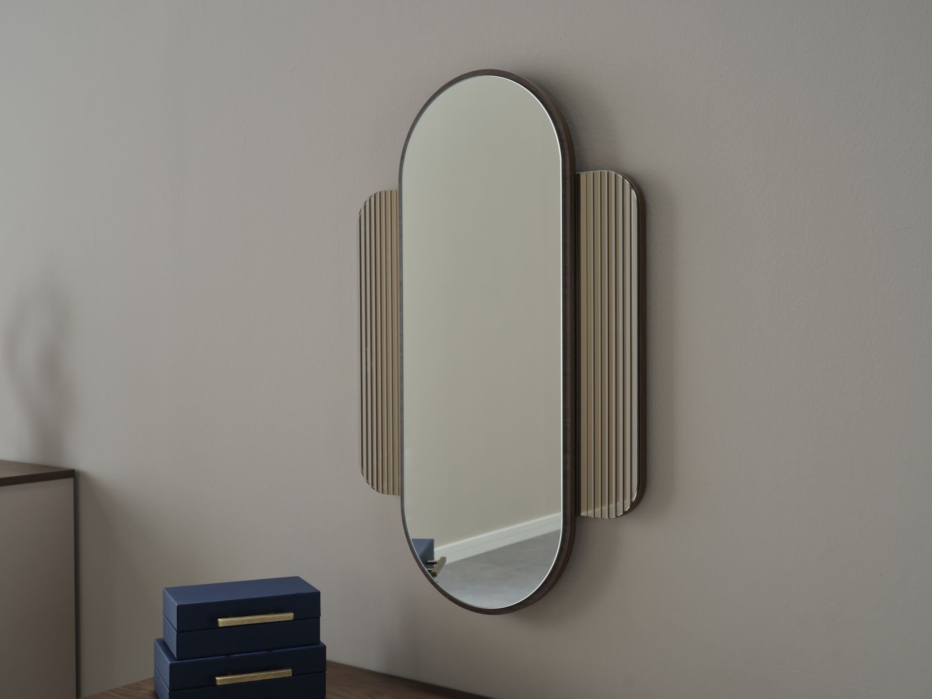 Marven Make Up Mirror