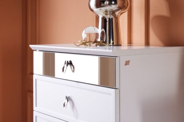 Platin Chiffonier