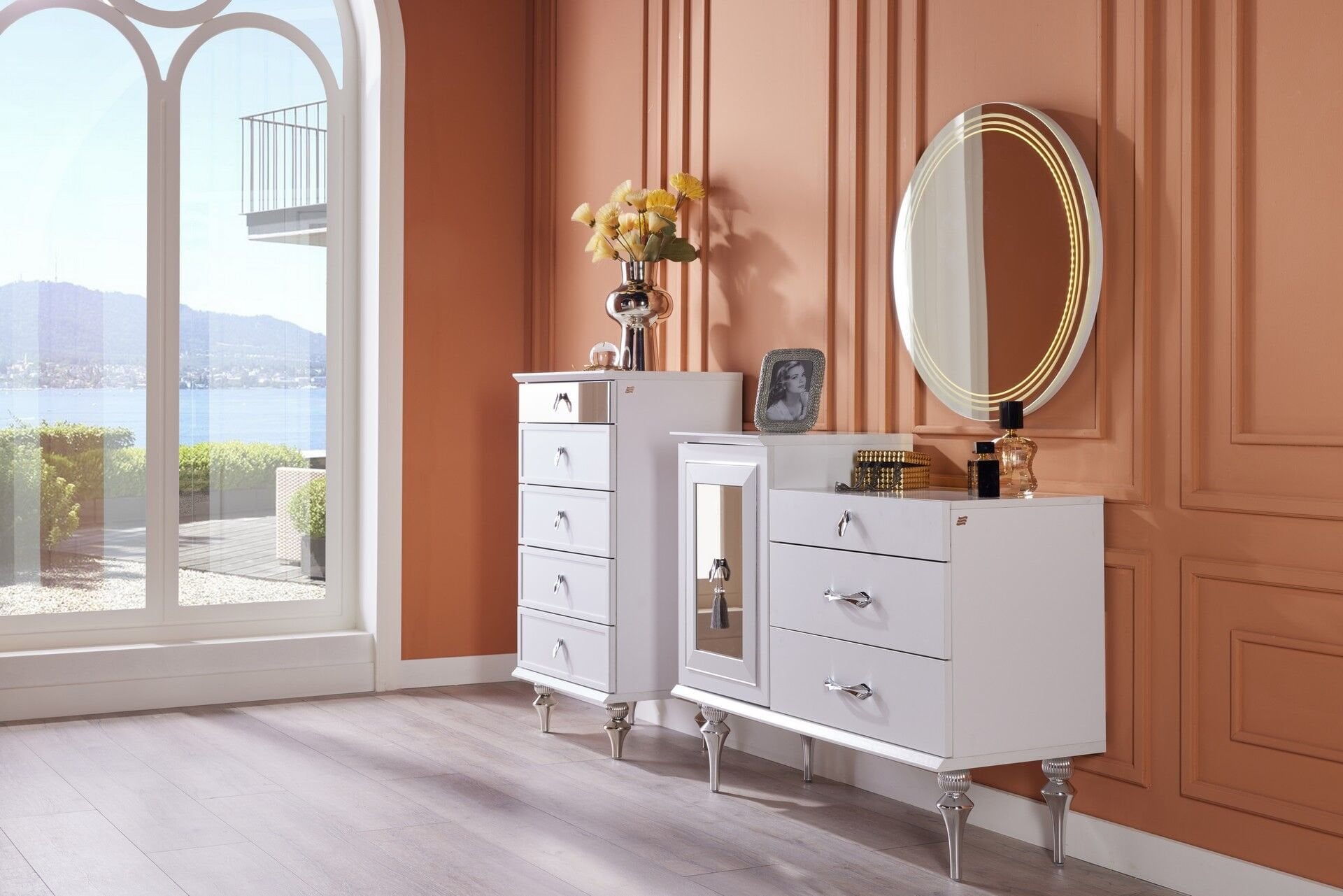 Platin Makyaj Masası