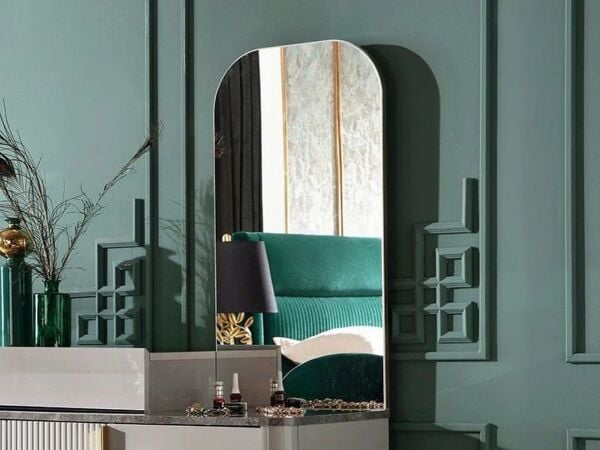 Serra Makeup Mirror