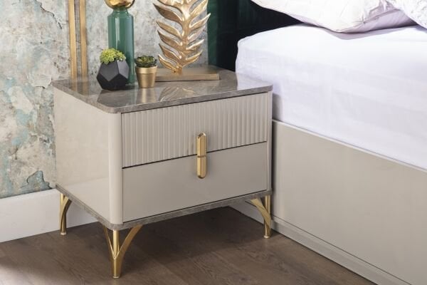 Serra Nightstand