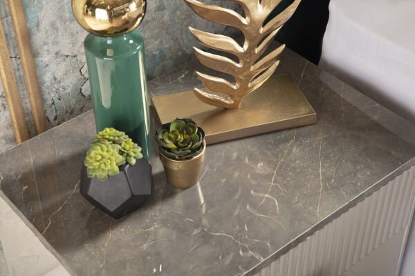 Serra Nightstand