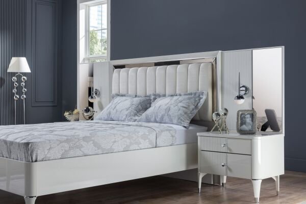 Arena Nightstand