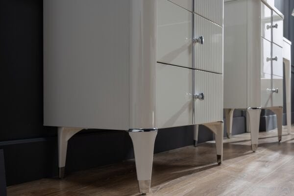 Arena Chiffonier
