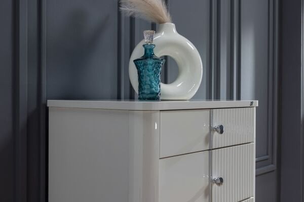 Arena Chiffonier