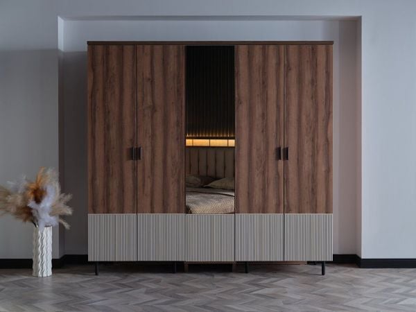 Talia 5 Door Wardrobe