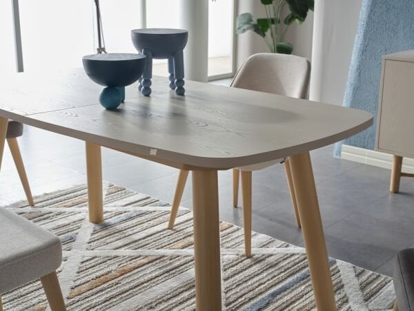 Linus Expandable Table
