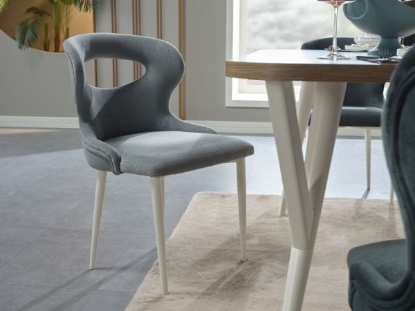Lavita Table