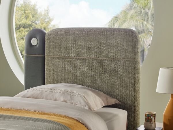 Daisy Genç Odası Başlık