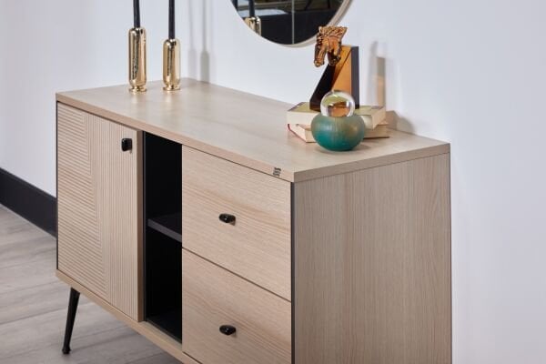 Cross Make Up Table