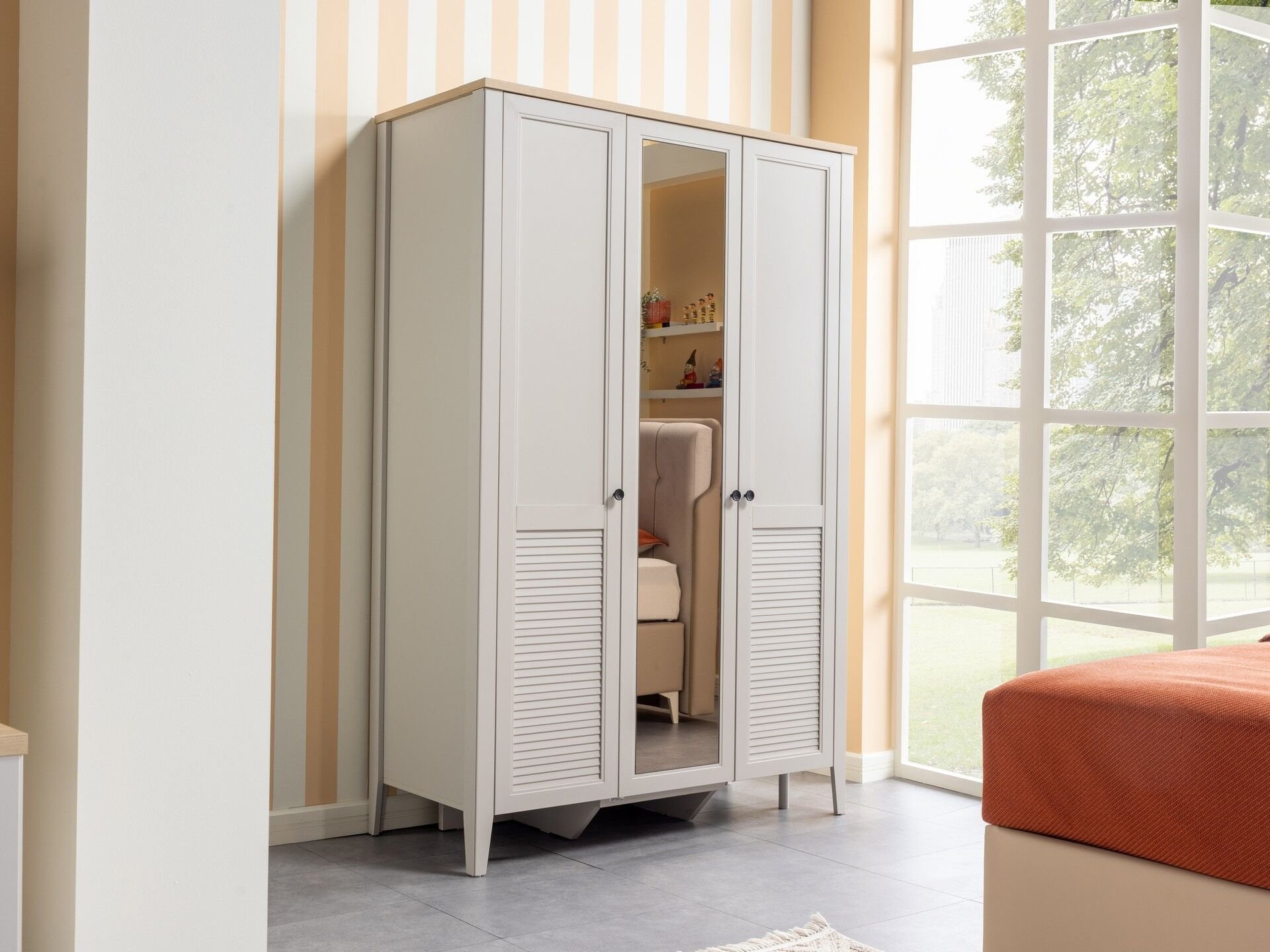 Fiona 3 Kapaklı Dolap