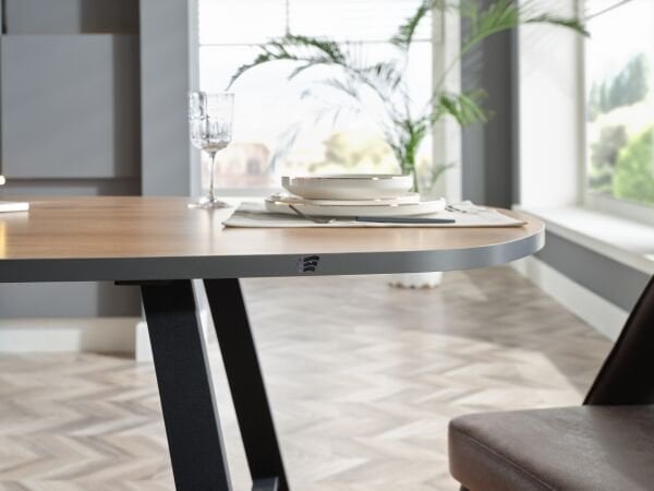 Vista Alternative Fixed Table