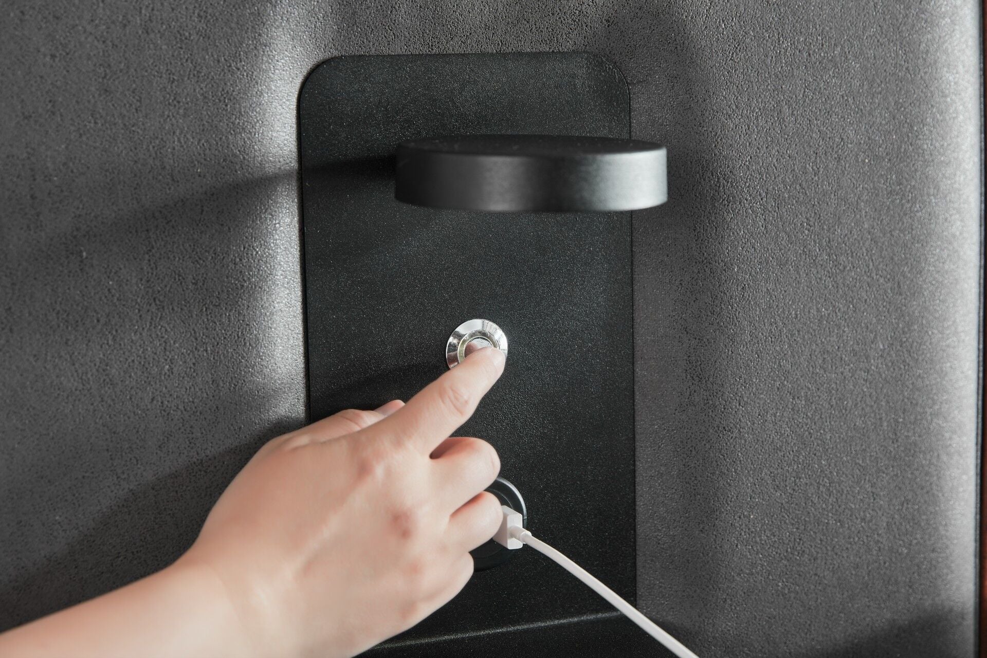 Quantum Başlık + Aydınlatma Ünitesi