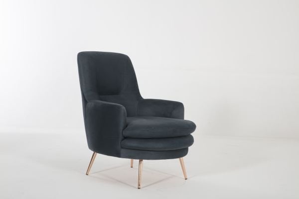 Aren Wingchair