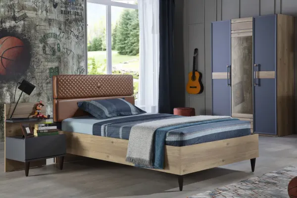Lauren Young Room Set