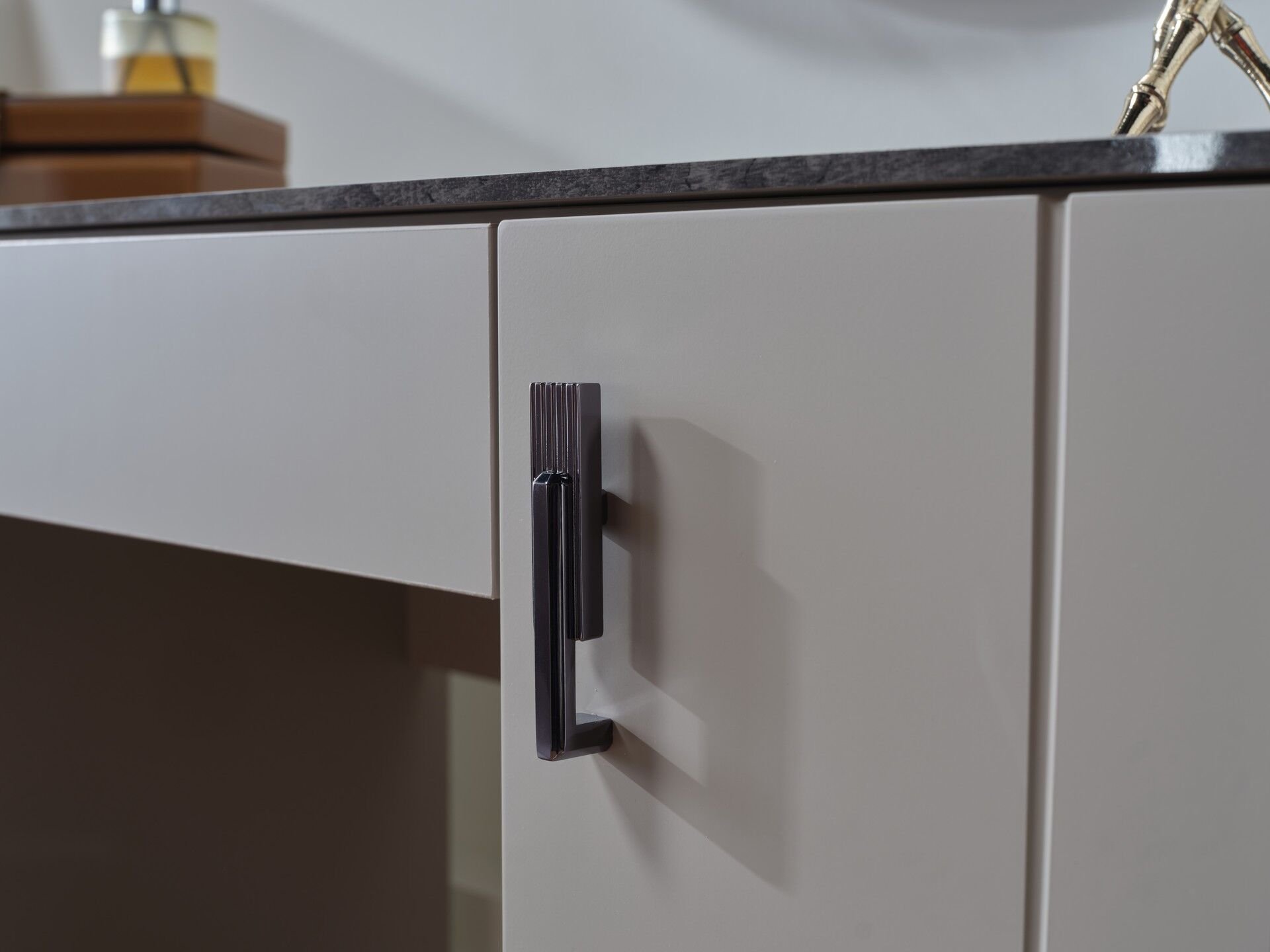 Alexa Mini Makyaj Masası