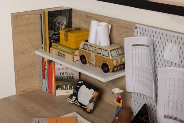 Alfa Study Desk