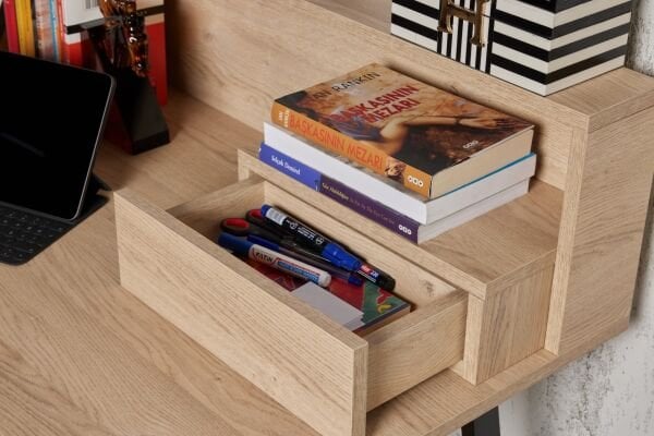 Victus Study Desk
