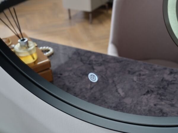 Alexa Make Up Mirror