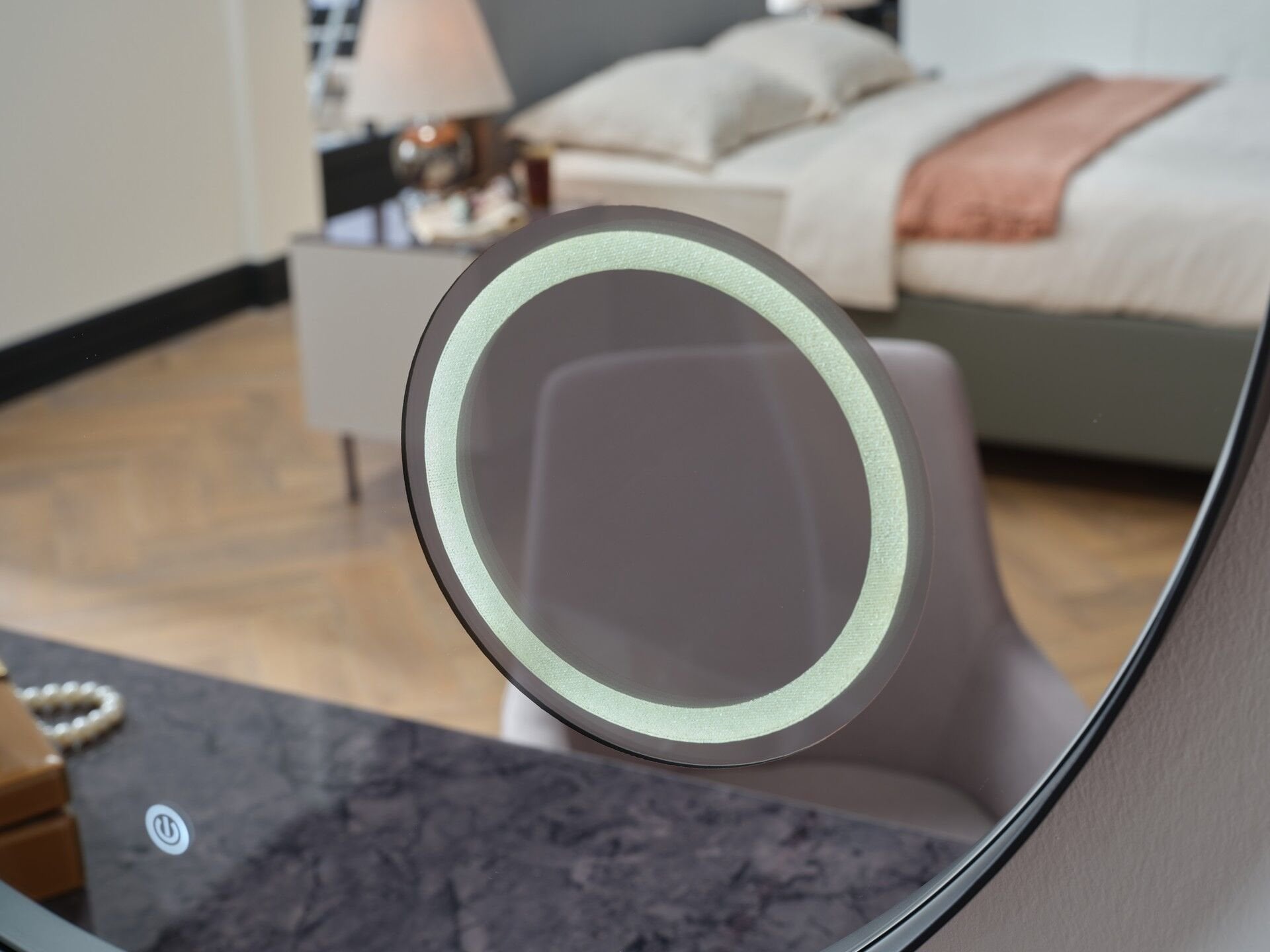 Alexa Makyaj Aynası