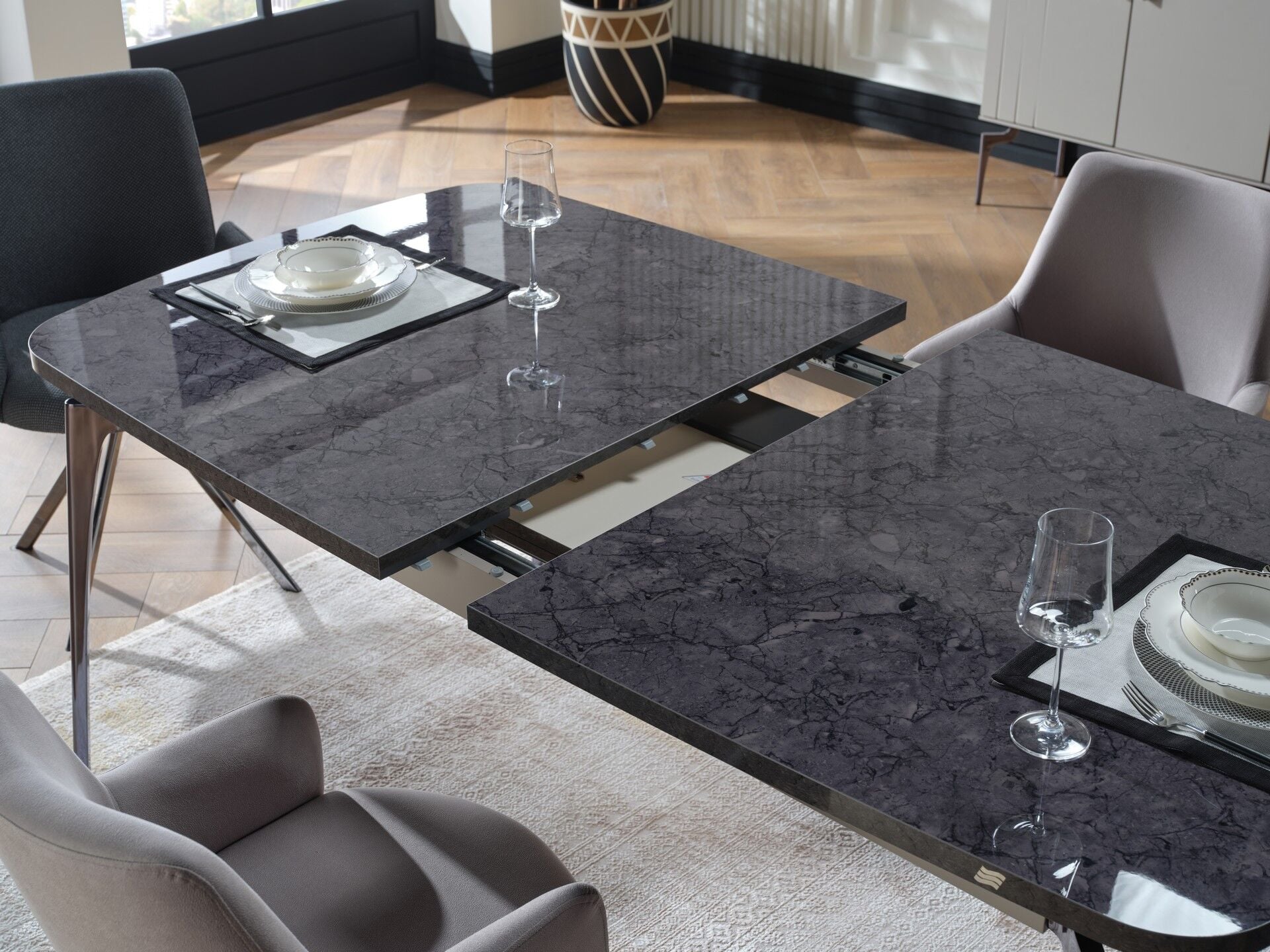 Alexa Yemek Odası Takımı