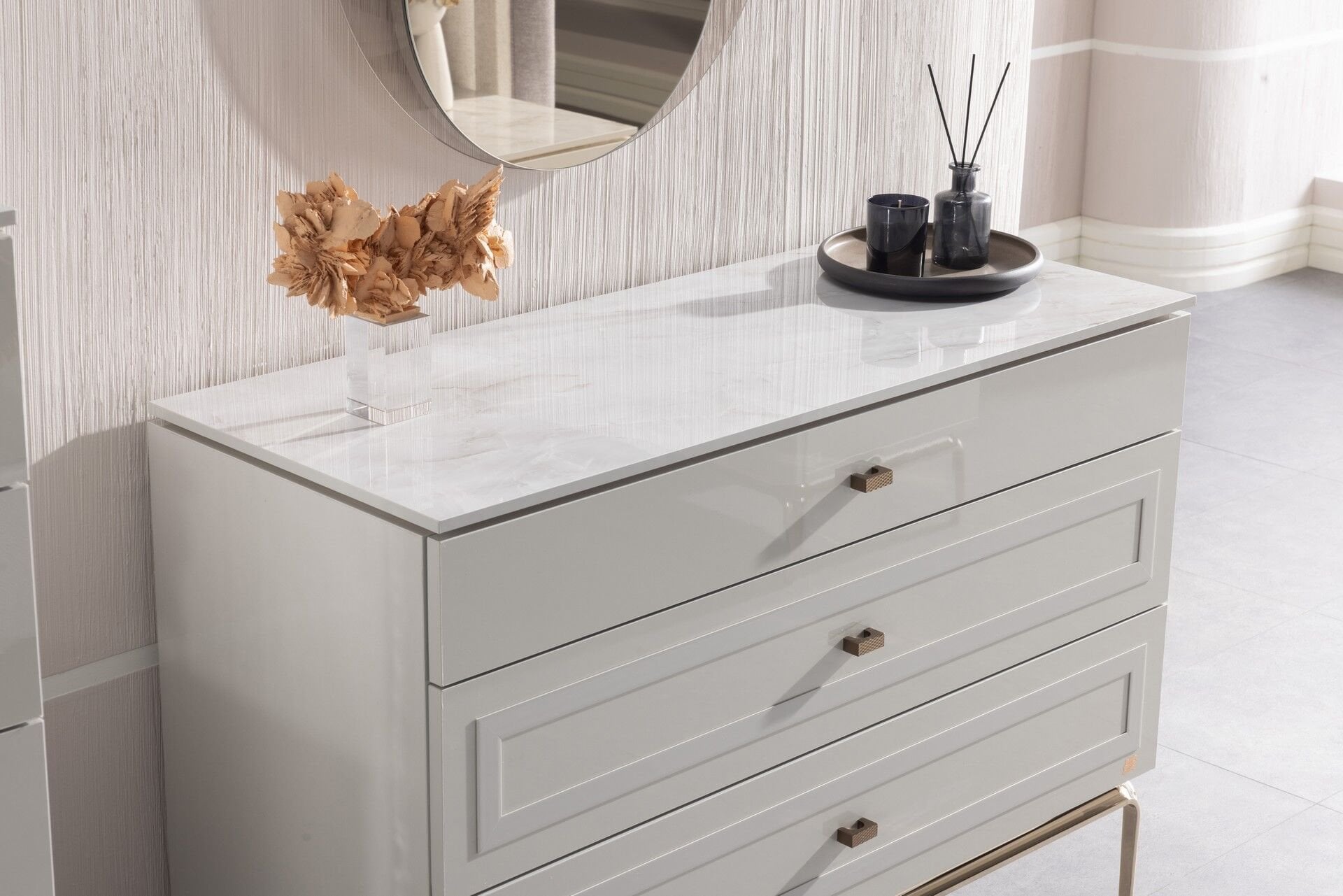 Briella Makyaj Masası