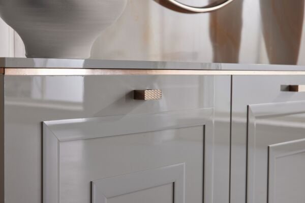 Briella Console