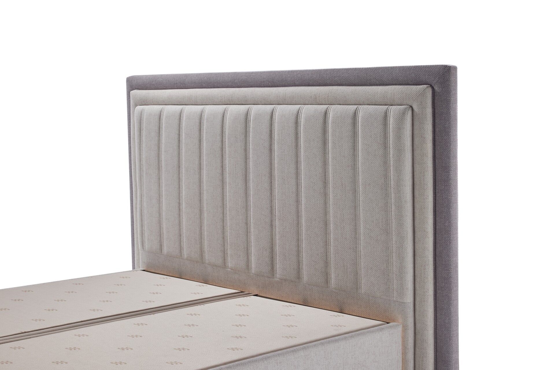 Briella Small Başlık