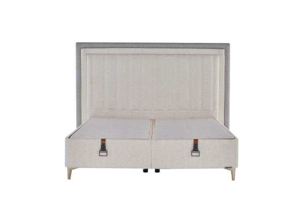 Briella Small Başlık