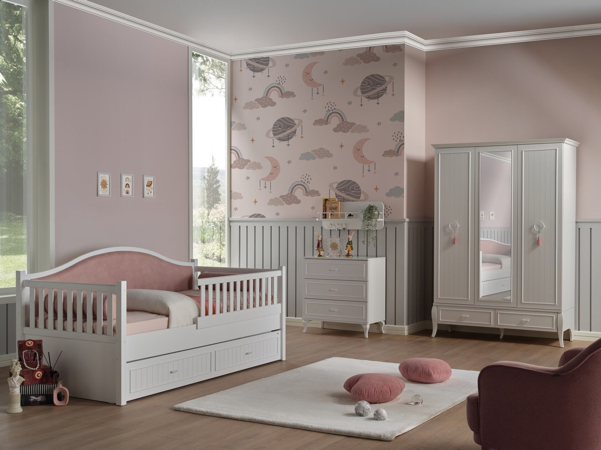 Beverly Montessori Karyola