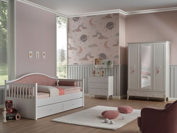 Beverly Montessori Karyola