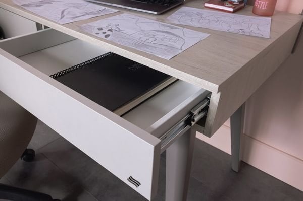 Hera Study Desk