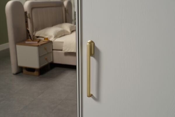 Destina 5 Kapaklı Dolap