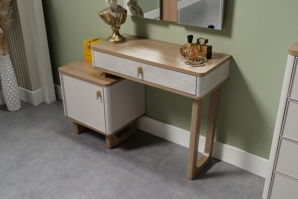 Destina Makyaj Masası