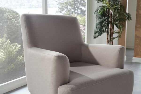 Freya Wingchair
