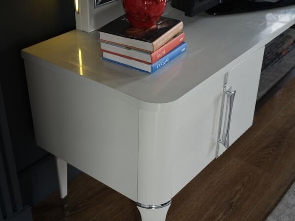 Arena TV Table With Fireplace