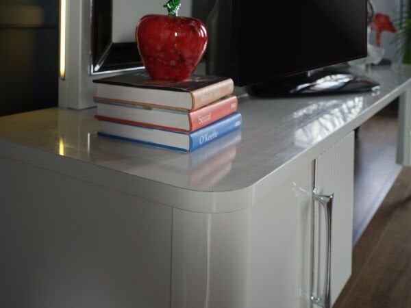 Arena TV Table