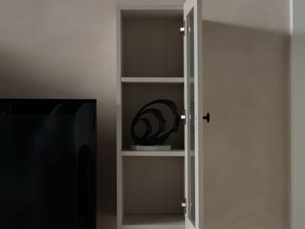 Fiona TV Ünitesi Camlı Dolap