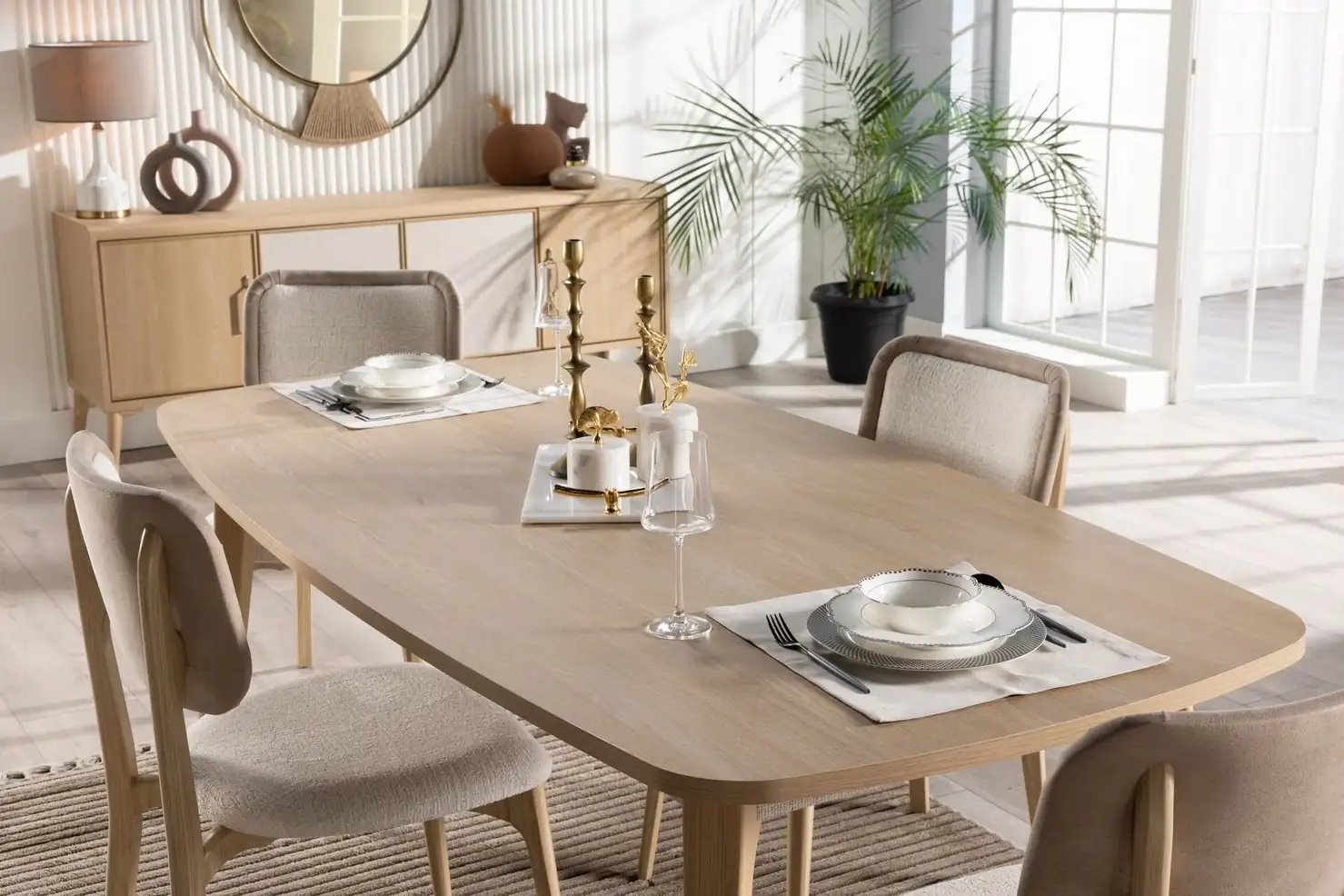 Açık Meşe ile Uyumlu Duvar ve Zemin Renkleri